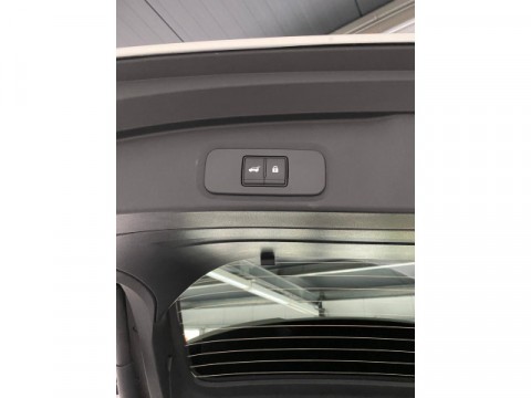 thumb-undefined