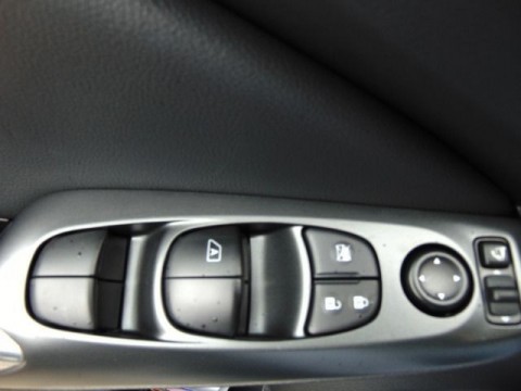 thumb-undefined