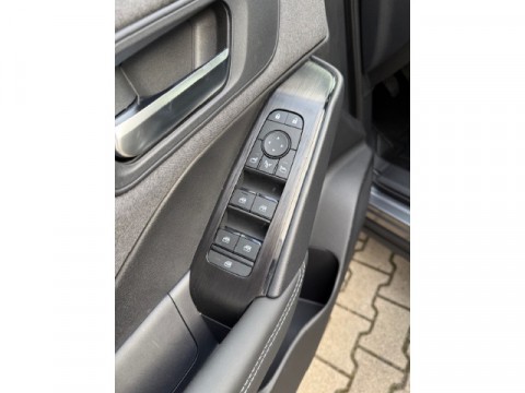 thumb-undefined