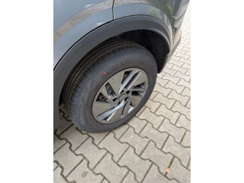 thumb-undefined