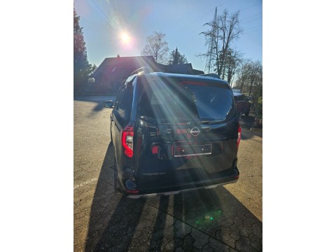 thumb-undefined