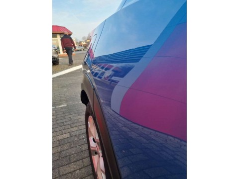 thumb-undefined