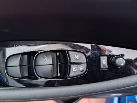 thumb-undefined