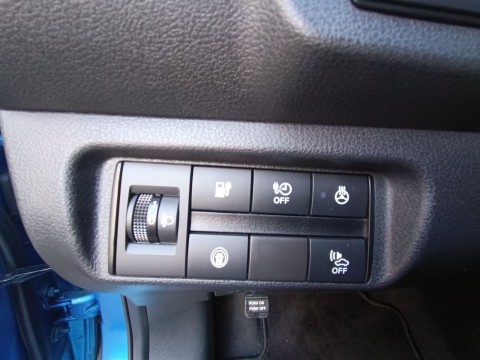 thumb-undefined