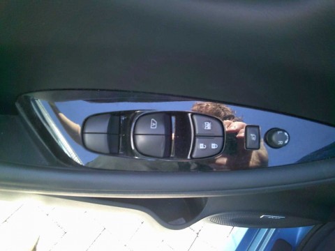thumb-undefined