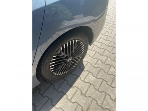 thumb-undefined