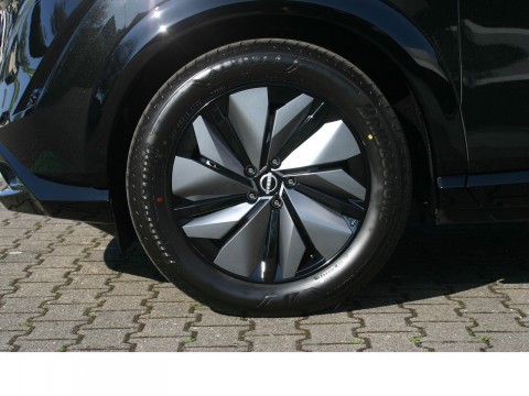 thumb-undefined